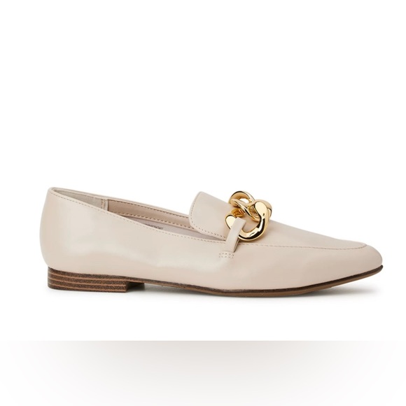 Madden NYC Women's Chain Accent Loafers - Picture 3 of 3